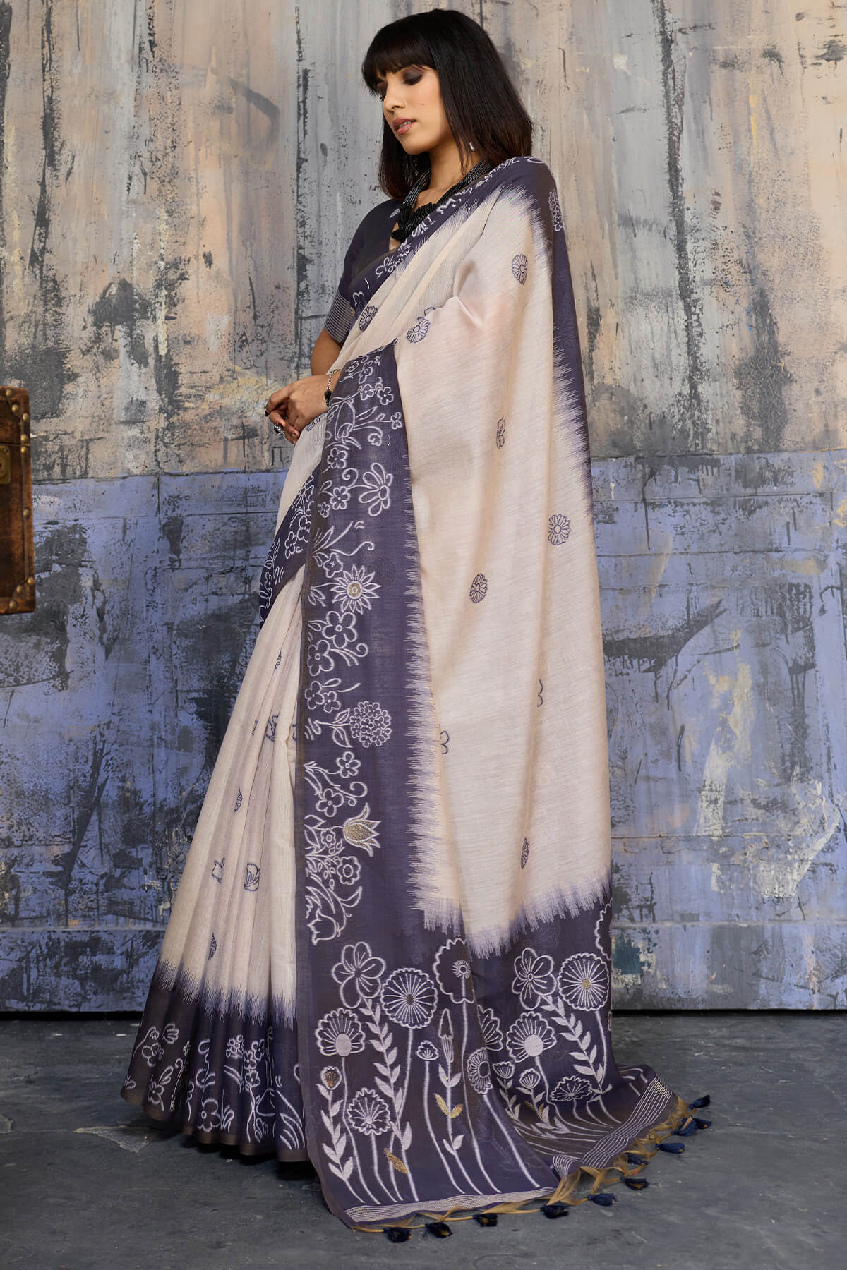 Beige and Grey Handloom Munga cotton Silk Saree