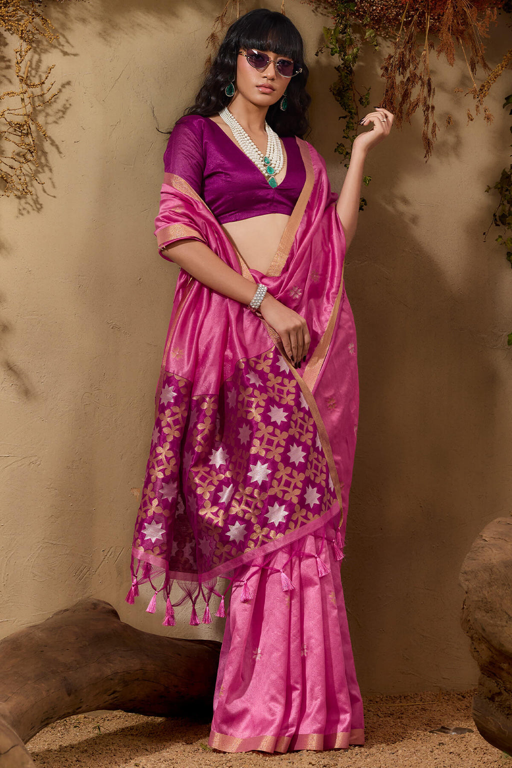 Thulian Pink Woven Tussar Silk Saree